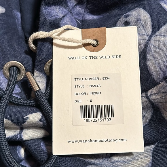 Wanakome Into The Wild Butterfly Hoodie, Size Small, Indigo, NWT - Picture 4 of 6